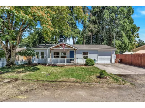 401 Metzler St, Molalla, OR 97038