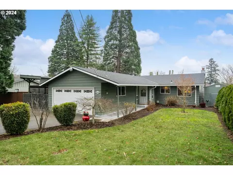 8630 SW Birch St, Portland, OR 97223