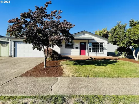 1184 Quinalt St, Springfield, OR 97477