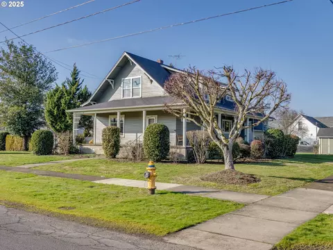 521 Church St, Dayton, OR 97114