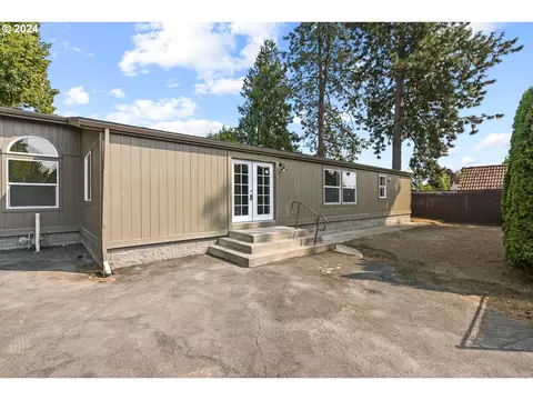 424 SE Paropa Ct, Gresham, OR 97080