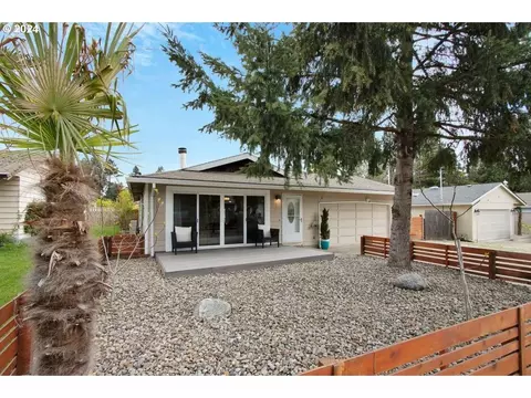 4936 SE 114th Ave SE, Portland, OR 97266