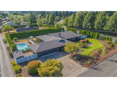 15009 NE Lawnview Cir, Aurora, OR 97002