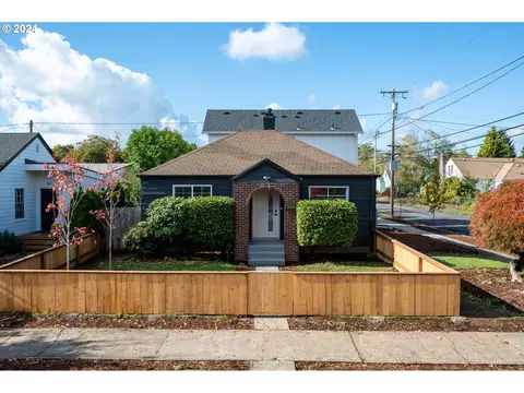 3105 SE 78th Ave, Portland, OR 97206