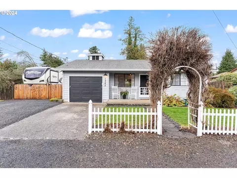 1365 F St, Washougal, WA 98671