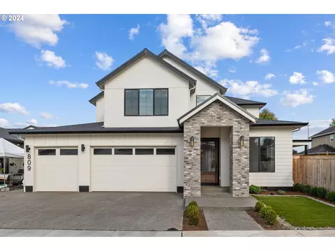 809 NE 146th St, Vancouver, WA 98685