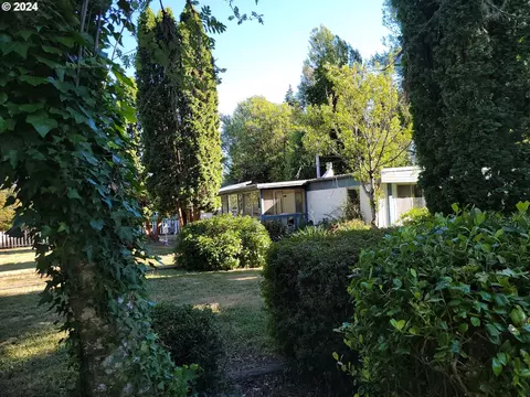 58553 Fairview Rd, Coquille, OR 97423