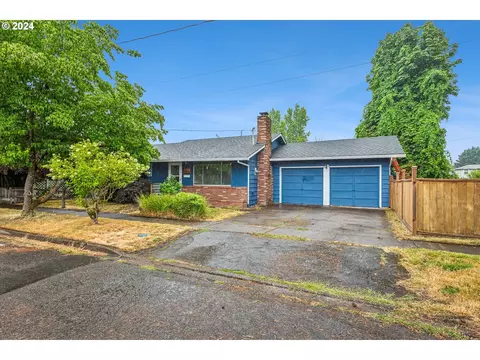 700 S Pacific St, Newberg, OR 97132