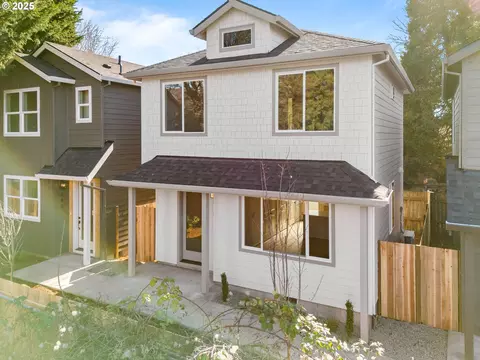690 SE 47th Ave, Portland, OR 97215