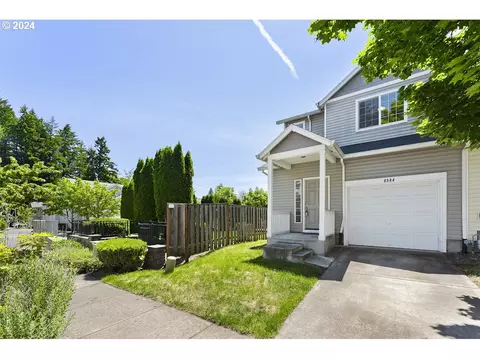 6584 NE Deer Run St, Hillsboro, OR 97124