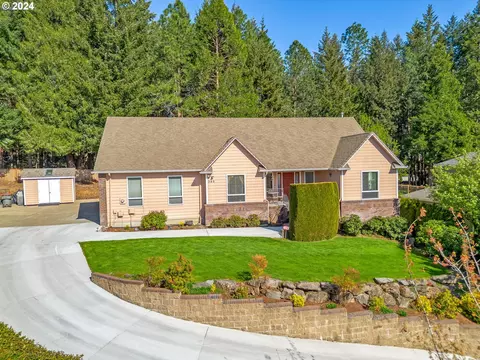 380 NW Meadows Dr, Mcminnville, OR 97128