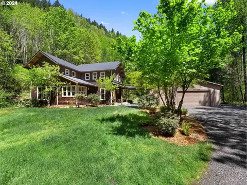 21485 E Hideaway Ln, Rhododendron, OR 97049