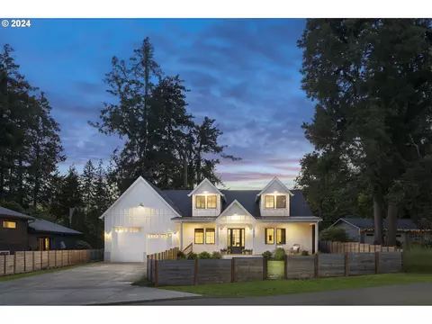 18365 SW 65th Ave, Lake Oswego, OR 97035