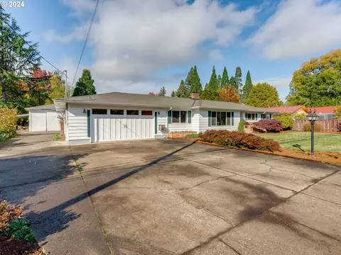 701 S Dayton Ave, Newberg, OR 97132