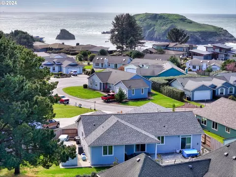 96410 Oceanside East Dr, Brookings, OR 97415