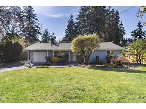 625 Brighton Ave, Oregon City, OR 97045