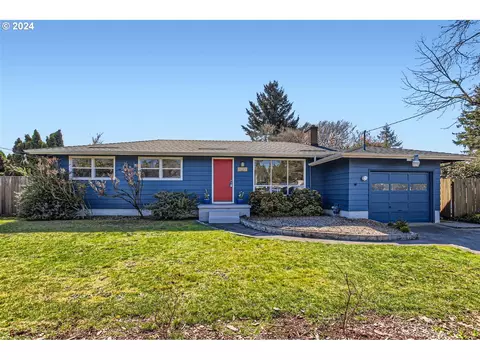 13030 SE Ash St, Portland, OR 97233