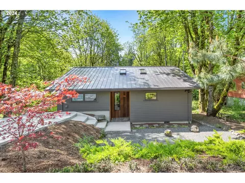 9301 NW Skyline Blvd, Portland, OR 97231