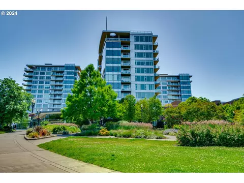 1900 S River Dr #N107, Portland, OR 97201