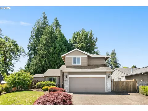 17884 SW Nels Dr, Sherwood, OR 97140