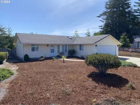 1360 Zebrawood Ct, Florence, OR 97439