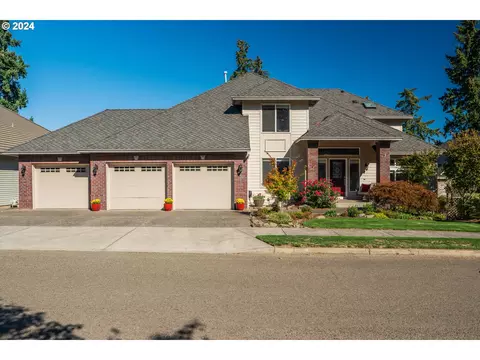 14450 SE Summit Ct, Clackamas, OR 97015