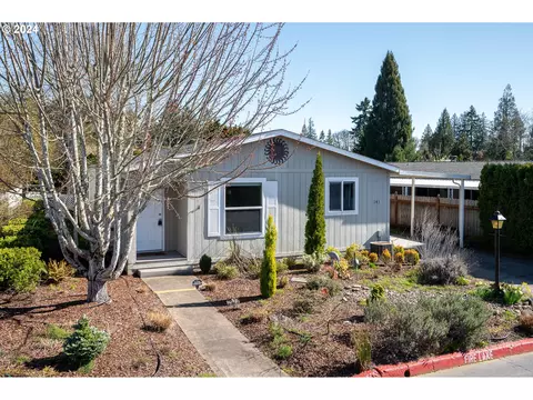 100 SW 195th Ave #141, Beaverton, OR 97006