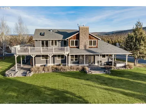 9001 SW Desert Sage Ln, Powell Butte, OR 97753