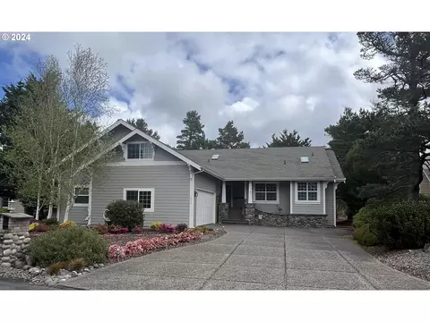 1030 Royal Saint Georges Dr, Florence, OR 97439