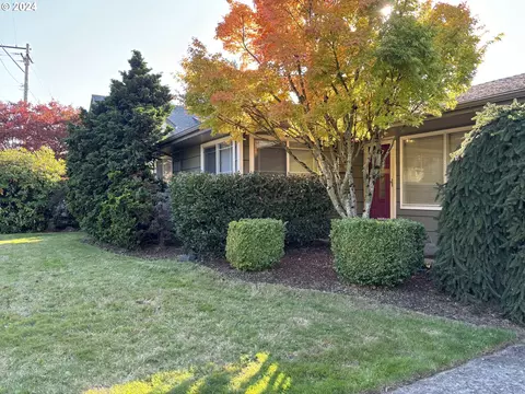 437 SE Spruce Ave, Gresham, OR 97080