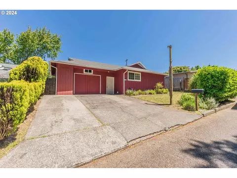 1860 Ocean Blvd, Coos Bay, OR 97420