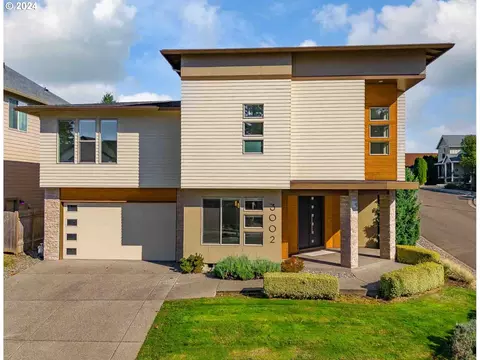 3002 W 8th St, Washougal, WA 98671
