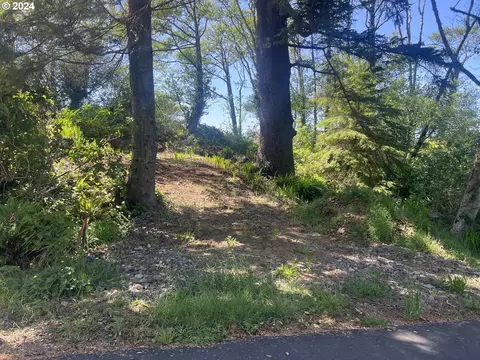 s easy st, Rockaway Beach, OR 97136