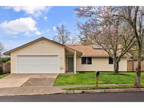 2088 SW Eastwood Ave, Gresham, OR 97080