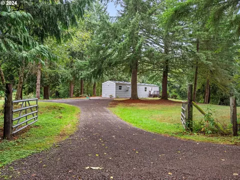 71502 Pruitt Rd, Rainier, OR 97048