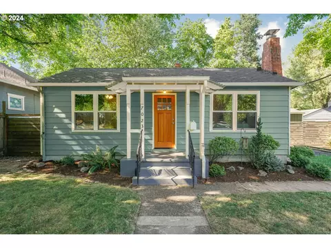 7023 N Bank St, Portland, OR 97203