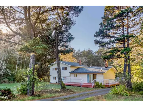 2333 Highway 101 N, Yachats, OR 97498