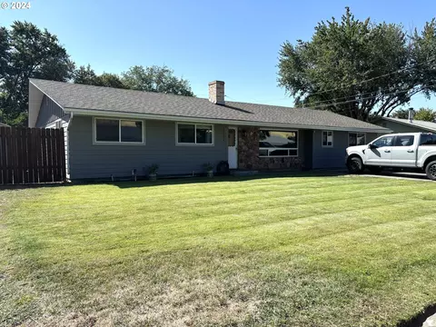 1555 SW 40th St, Pendleton, OR 97801