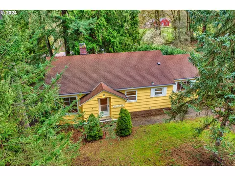 9335 SW Fir Grove Ln, Portland, OR 97225