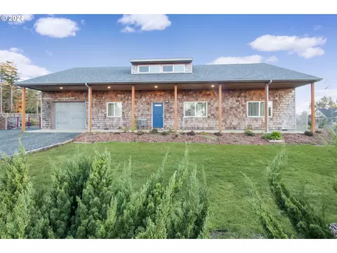 87906 Daisy Ln, Bandon, OR 97411