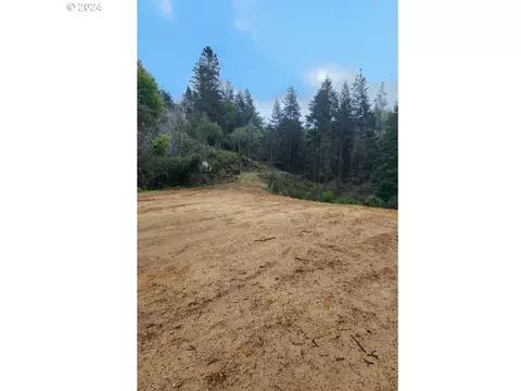 2050 Deady St, Port Orford, OR 97465