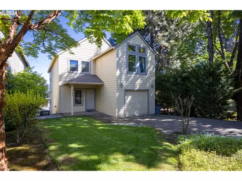 2160 Salmon Ln, Hood River, OR 97031