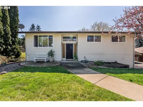 930 Stark St, Woodburn, OR 97071
