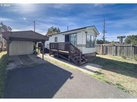 87735 Highway 101 #10, Florence, OR 97439