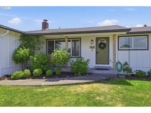 Exterior - 562 Warrington Ave, Eugene, OR 97404 photo 2 of 10