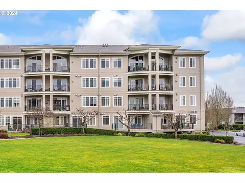 4832 NW Promenade Ter #421, Portland, OR 97229