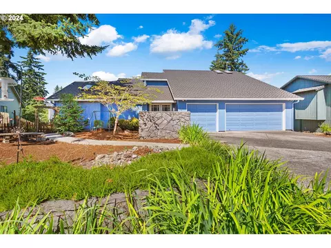 15404 NE 26th Ave, Vancouver, WA 98686