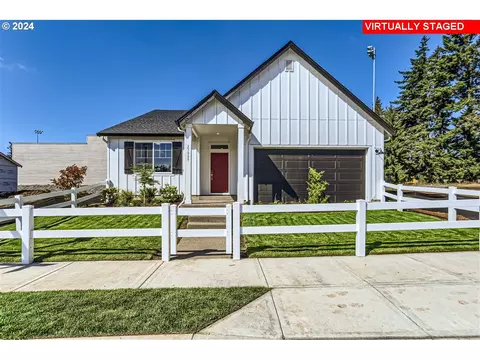 8795 SW Hupa Ln, Tualatin, OR 97062