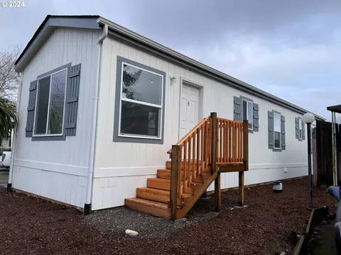 5355 River Rd N # 80, Keizer, OR 97303
