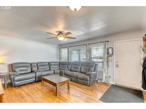 Living - 454 E Main St, Athena, OR 97813 photo 1 of 3